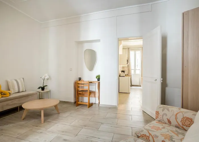 Apartmanhotel Reva 4*