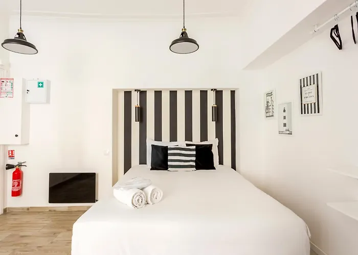 Reva Apartmanhotel 4*
