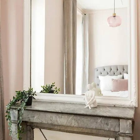 Reva Hotel apartamentowy 4*