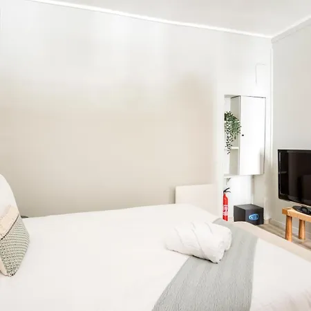 Reva Apartahotel París