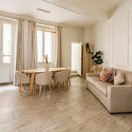 Apartahotel Reva