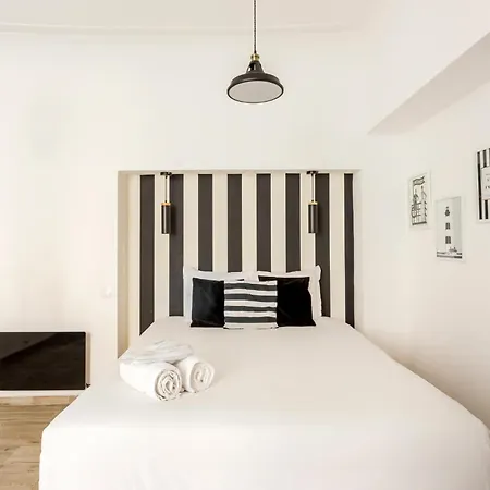 Reva Apartahotel 4*