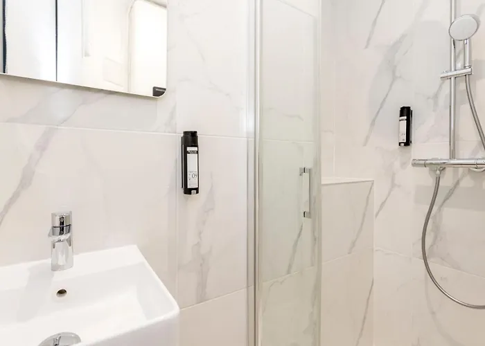 Reva Apartmanhotel